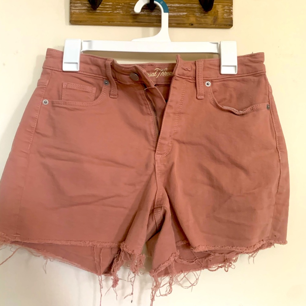 Light Pink stretchy Shorts sz 6